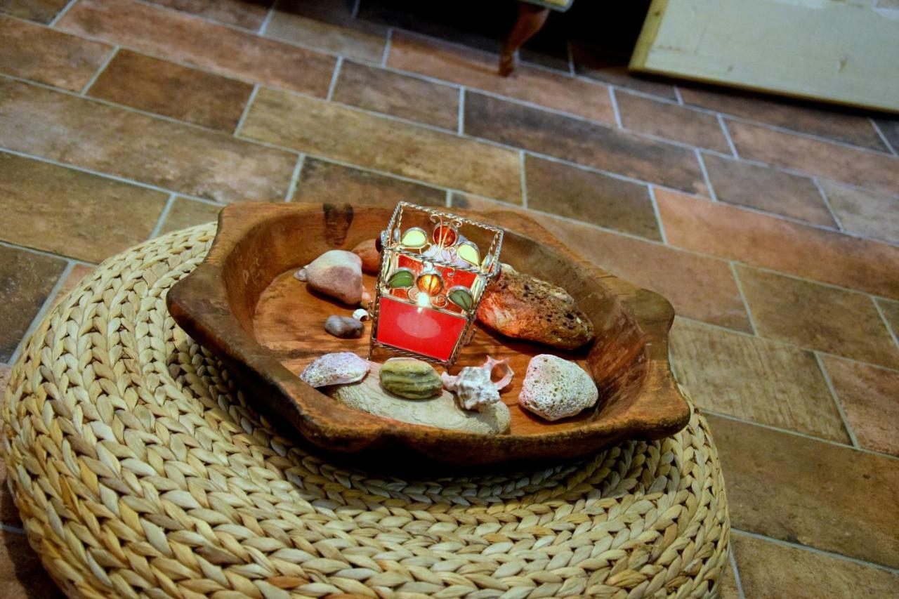 Agriturismo Su'E Lentu Bosa Bagian luar foto